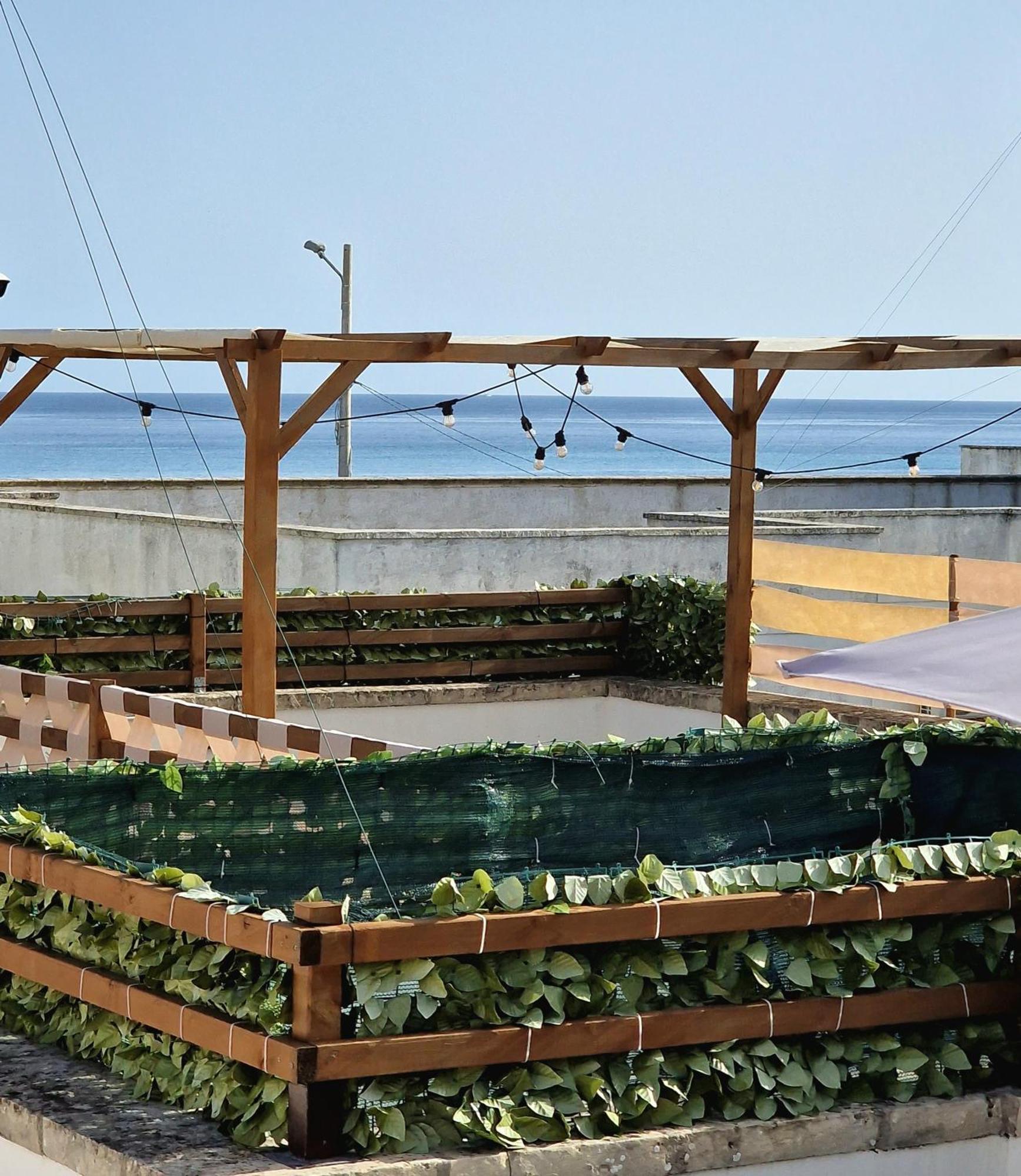 La Terrazza Dei Nonni Torre Specchia Ruggeri Exterior foto